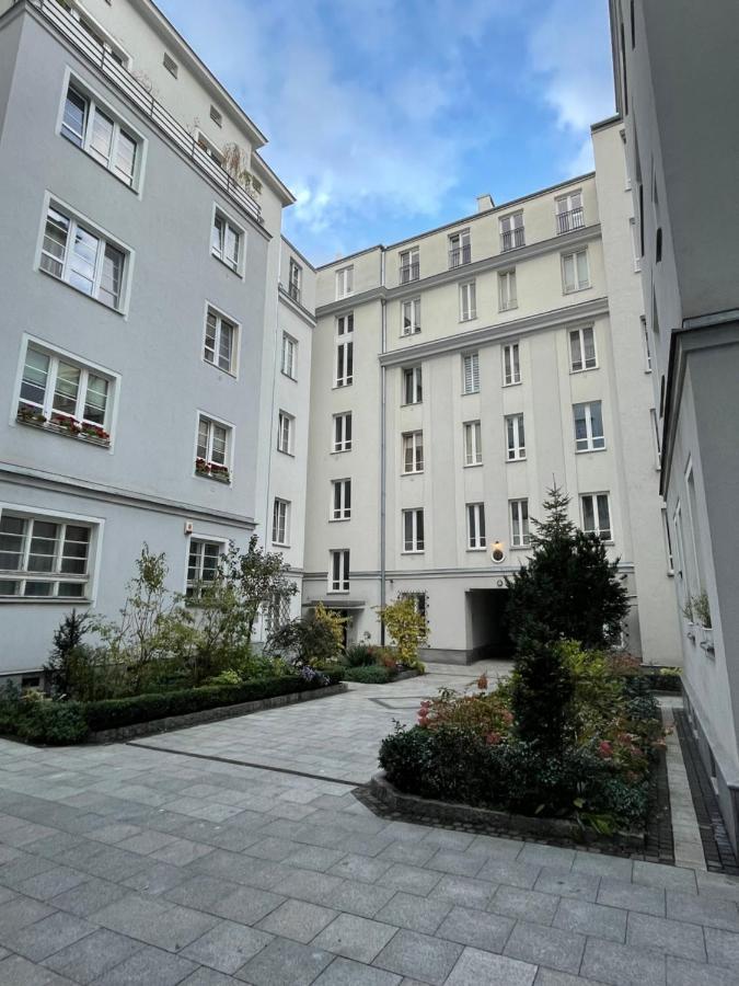 Poznanska Street Varsavia